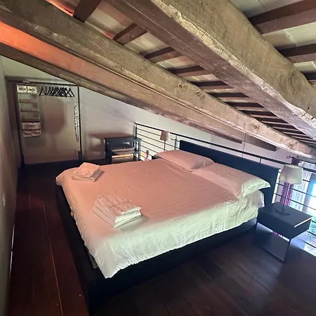 The Woodpecker Country house